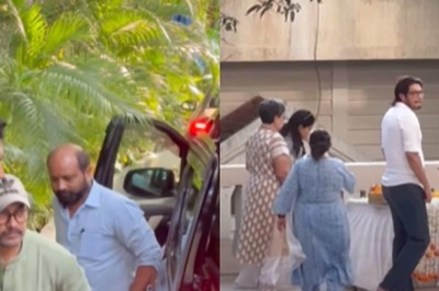 Aamir Khan And Junaid Khan Arrive At The Prayer Meet Of Reena Dutta's Late Father, Offer Support | Watch