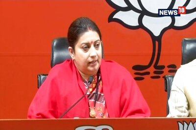 Congress can Hold Anyone's Hand for Power, Says Smriti Irani