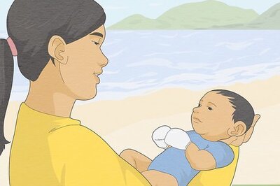 11 Tips for Keeping Your Newborn Awake During the Day