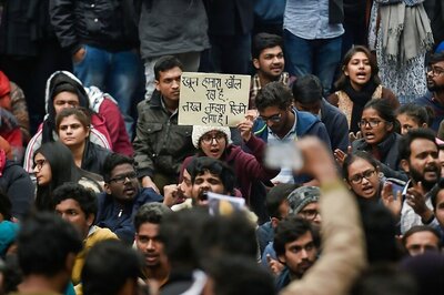 JNU Teachers' Association Alleges University Connivance, Police Inaction in Mob Violence on Campus