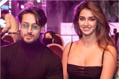 Tiger Shroff, Disha Patani get papped together on a dinner date