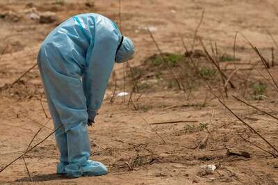 Door-to-door Survey in Delhi Containment Zones Amid Covid-19 Spike