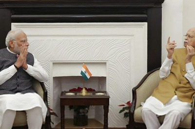 PM Modi Meets L K Advani On His Birthday, Calls Him 'Beacon Of Integrity'