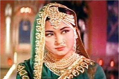 NFAI Says it Has Acquired Rare Footage of Meena Kumari's 'Pakeezah'