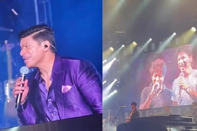 Shaan Sings 'Yaaron' in Memory of KK During Live Performance and Everyone's Deeply Moved