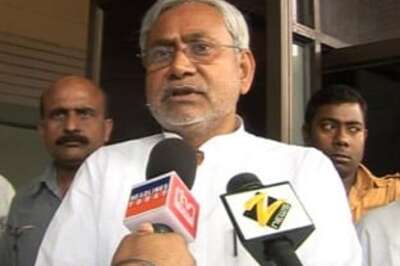 Nitish Kumar denies plans to tie-up with Cong