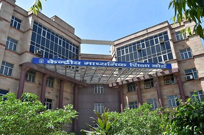 Experts Say CBSE's Move to Slash Syllabus Places More Emphasis on Exams, Curbs Students' Right to Learn Effectively