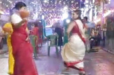 This is why Dhunuchi Dance Holds a Special Significance on Mahanavami