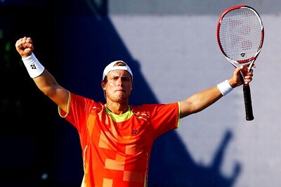Valencia Open: Hewitt beats Monaco in 1st round