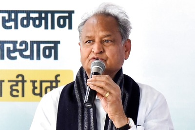 Union Home Ministry Has System in Place to Monitor Cases Filed Against Opposition Parties, Claims Ashok Gehlot