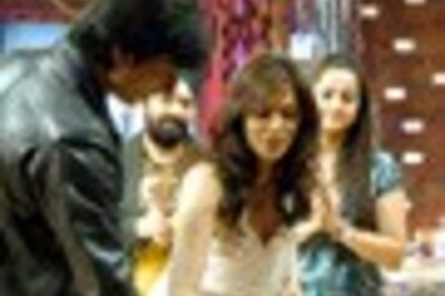 In Pics: Get into Holi-day mood with Eesha Koppikar