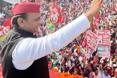 Only Party, No Politics: Akhilesh Keeps Shivpal Waiting on Alliance With 'No Work' Code for Mulayam's B'day