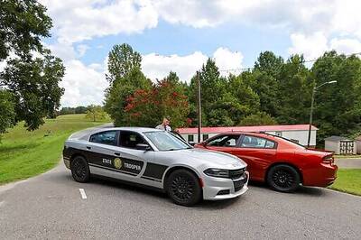 Man Who Claimed To Have Bomb Near US Capitol Held In Jail