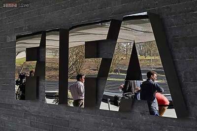 Six soccer officials arrested, face corruption charges in US