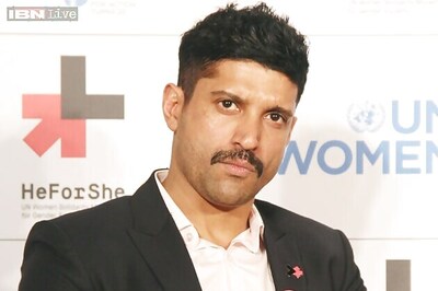 Farhan Akhtar: It's easy to work with Amitabh Bachchan