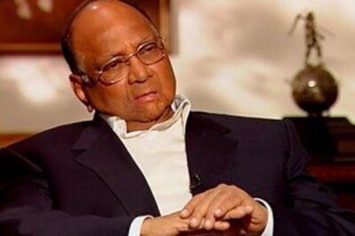 Sharad Pawar backs Manmohan Singh as PM