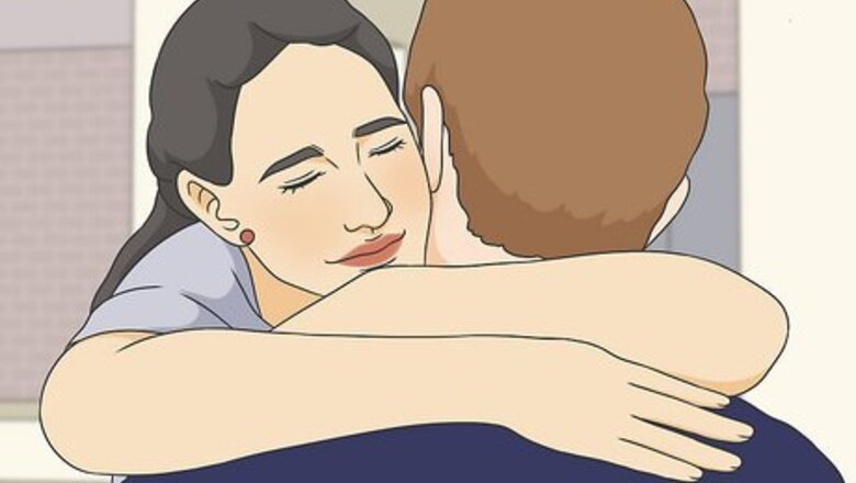8 Reasons Girls Hug Guys Around Their Necks (Plus How to Respond)