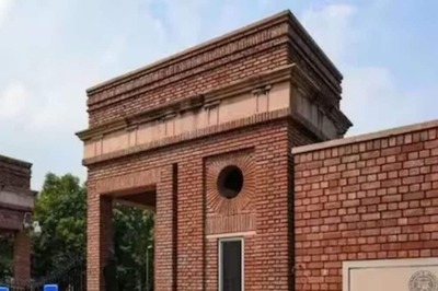 Delhi University Modifies Teacher Recruitment Criteria, Draws Flak