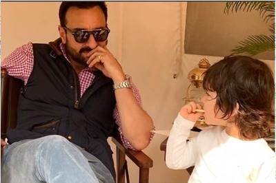 Saif Ali Khan Reads Ramayana to Taimur