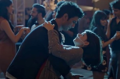 Dil Bechara's Taare Ginn: Sushant Singh Rajput, Sanjana Sanghi's Romantic Song is a Comforting Melody