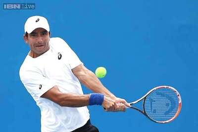 Seeded players ousted in US National Indoor tennis