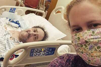 Amy Schumer Jokes Her Father is Hospitalised After 'Magician Sawing Accident'