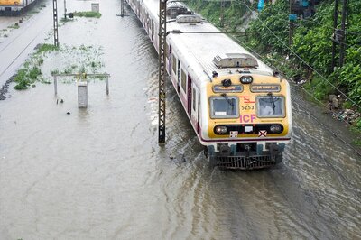 Indian Railways Alert: Mega Block on Central Railway on Sunday; Check Mumbai Local Train Timings, Route Details