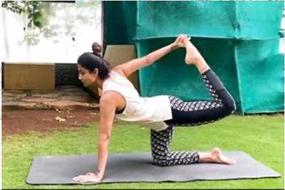 Shilpa Shetty's Yoga Tips to Get Back to Grind After Festive Season