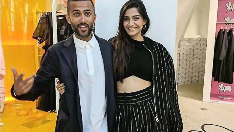Sonam Kapoor Makes It Official With Anand Ahuja With This New Profile Picture