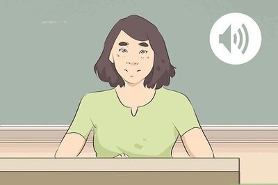 How to Introduce Yourself in College