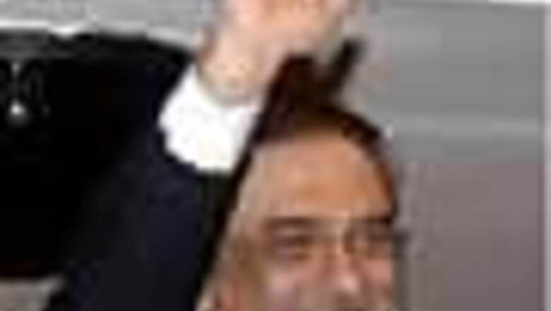 'Absolute immunity' rescues Zardari in graft case