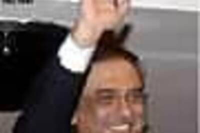 'Absolute immunity' rescues Zardari in graft case