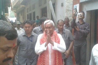 Firecrackers will be burst in Amritsar, Mumbai if BJP loses in Bihar polls: Nitish Kumar