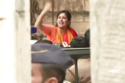 Hanuman Chalisa Row: MP Navneet Rana, Husband Held for 'Promoting Enmity Between Different Groups'