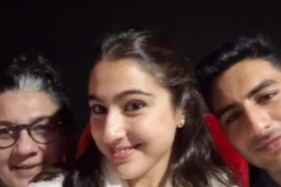 Sara Ali Khan Watches Zara Hatke Zara Bachke With 'Sahparivaar’ Amrita Singh, Ibrahim and Fans