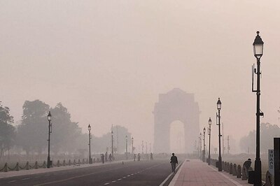 Winter Makes Presence Felt, Mercury Plummets Below 10 deg Celsius in Delhi-NCR