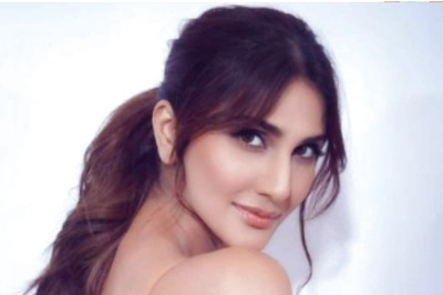 The Kapil Sharma Show: Bharti Singh Trolls Bell Bottom Actor Vaani Kapoor Over Skinny Figure