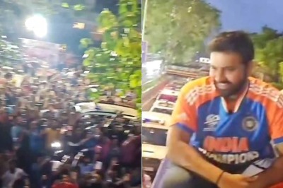 'Rohit-Rohit' Chants in Mumbai Leaves India Captain Speechless & Blushing During Victory Parade: WATCH