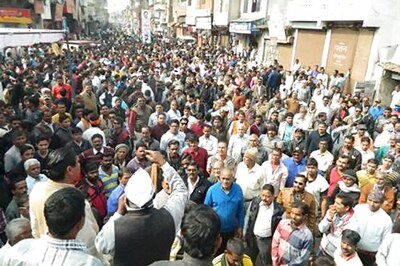 Citizens Protest Transfer of SP Who Took on Mafia in Madhya Pradesh