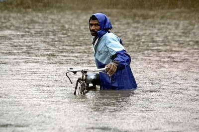 Weather Wreaks Havoc as Bihar rains Claim 23, Odisha Heatwave Kills 12