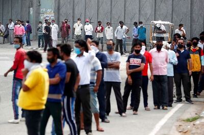 Cash-strapped UP Govt Raises Fuel Prices, Imposes 'Corona Tax' on Liquor to Boost Revenue