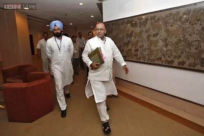 Expert views: Jaitley sticks to fiscal deficit target of 4.1 per cent
