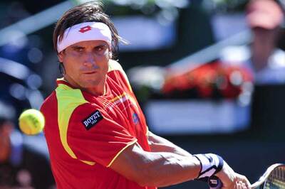 Spain sweep US for 2-0 lead in Davis Cup semis