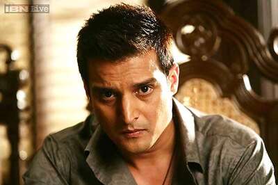 Jimmy Shergill doesn't give much importance to the elite 100 crore club