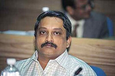 India wants friendly relations with neighbours: Parrikar