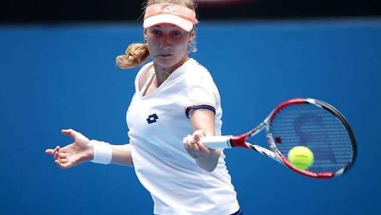 Makarova ousts Zvonareva in Pattaya Open