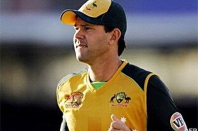 T20: Gayle helps Windies wallop Australia | Live score