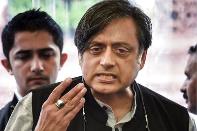 ’98 Days Today… For What?’ Shashi Tharoor Visits Tihar Jail to Meet Chidambaram