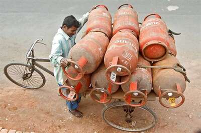 Non-subsidised LPG Cylinder Price Hiked by Rs 19, Aeroplane Fuel Cost Raised by 2.6%