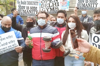 'Gyms Build Immunity, Must Stay Open', Say Owners of Fitness Centres in Protest Outside Kejriwal's House